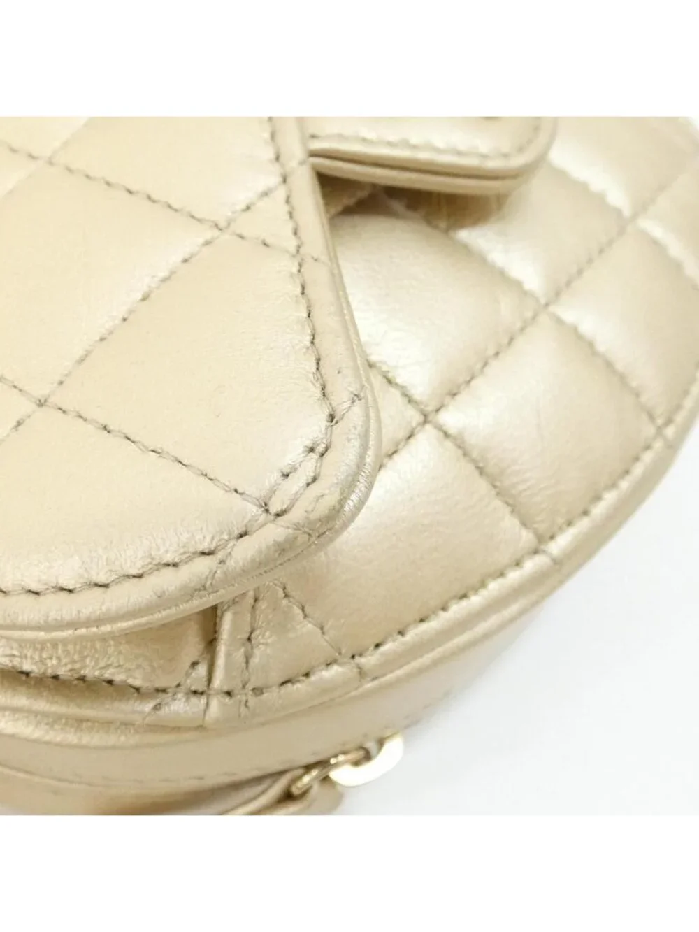Chanel Shoulder Bag Gold